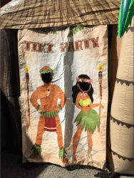 Large Tiki Bar w/ 4 Stools